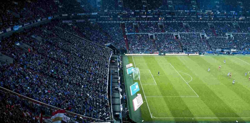 The Perfect Footballer: a Mix of Skills, Intelligence and Personality Traits for Club Success