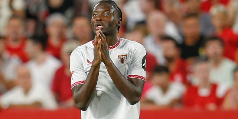 Agoume and the hardened query on behalf of the midfield Manchester United.