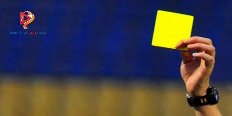 Yellow Cards in Football: Definition, Rules, and Common Offenses